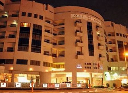 Lotus Grand Hotel Apartments Dubái Exterior foto